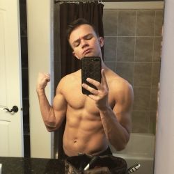 logancrossxxx OnlyFans picture