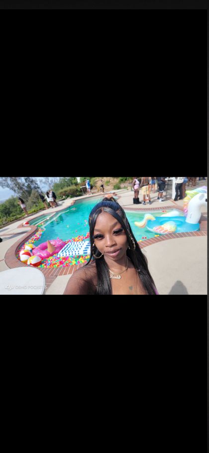 sevynsexysinss OnlyFans picture