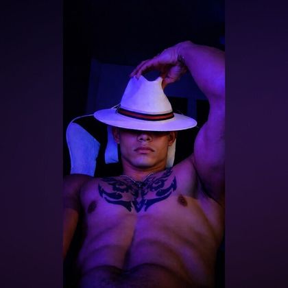 alexrojas1234 OnlyFans picture