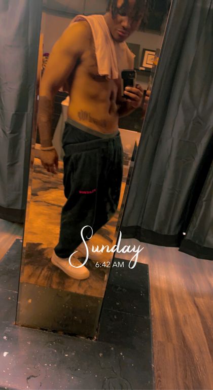 younglocs OnlyFans picture