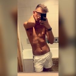 awpares OnlyFans picture