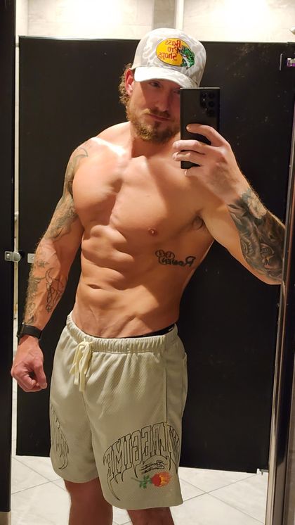 tattedupntoxic OnlyFans picture
