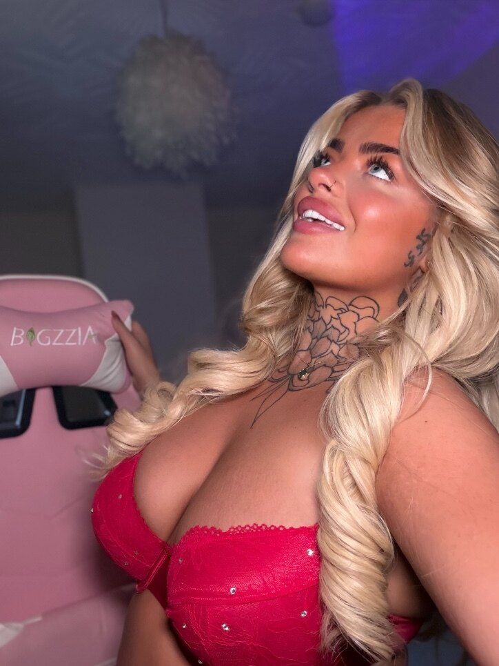 raeraesdirtypagex OnlyFans profile picture