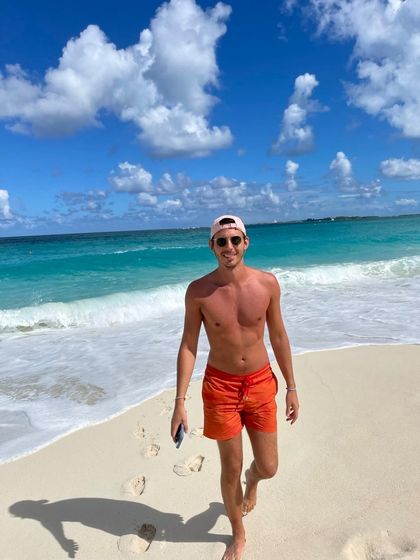 juliansins OnlyFans picture