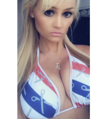 xtinamilonas OnlyFans picture