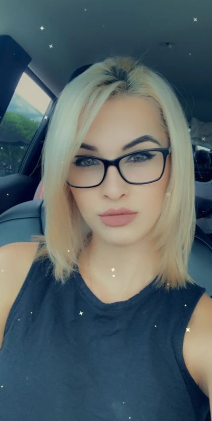 henniraefree OnlyFans picture