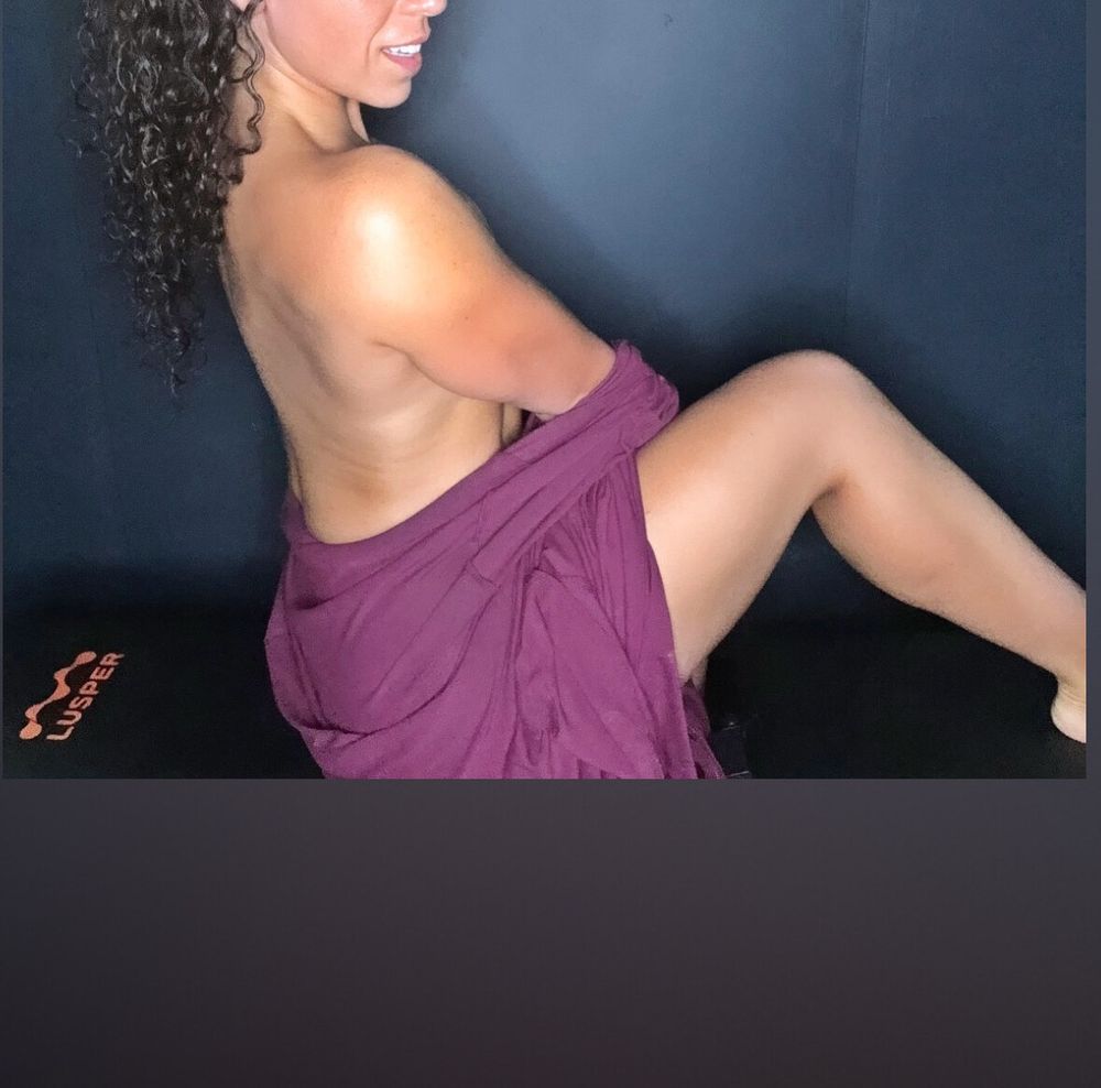 feistyvivfree OnlyFans profile picture