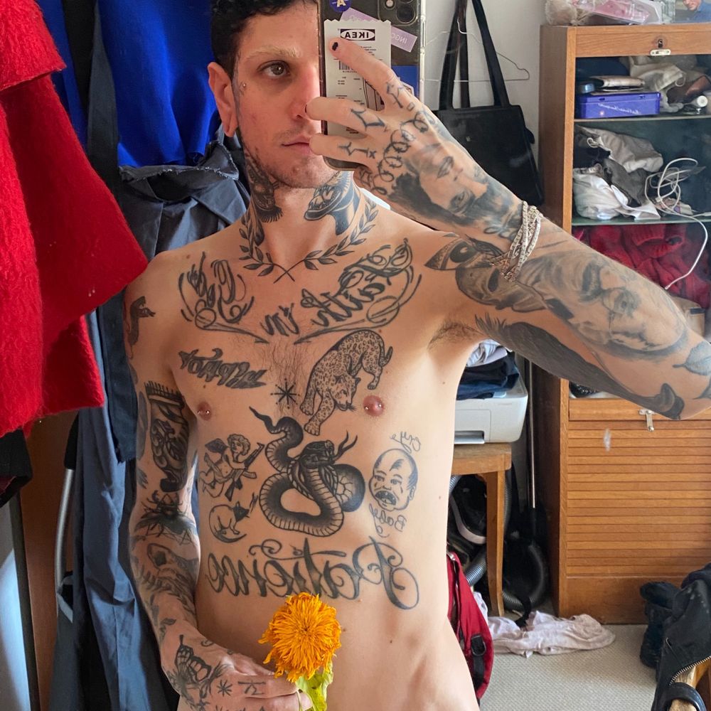 yourparentshateme OnlyFans profile picture