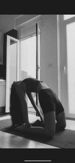 yogawithsasha OnlyFans picture