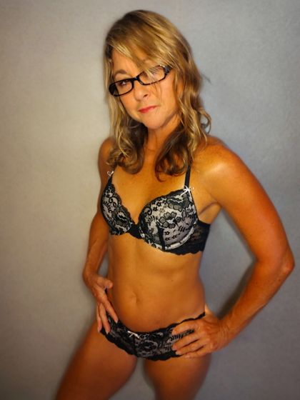 tampahotwife73 OnlyFans picture