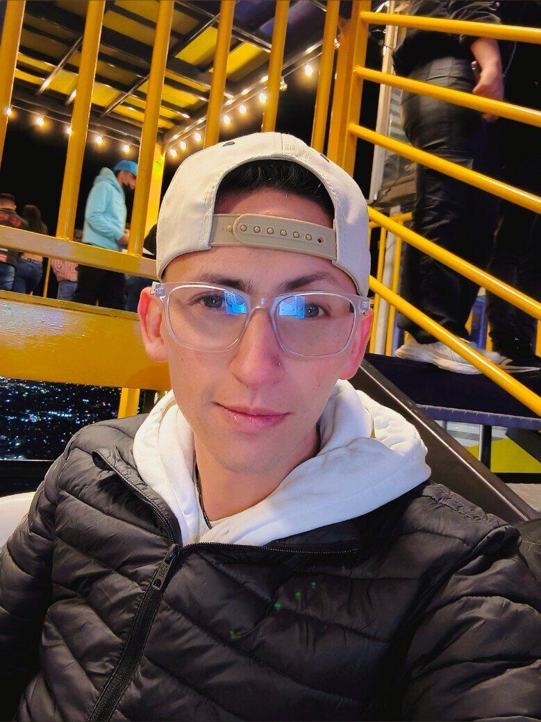 davideyesgreen OnlyFans profile picture