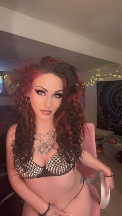 little_miss_smokesal0t OnlyFans picture