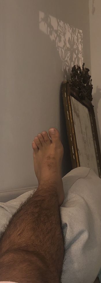 Daddy’s feet
