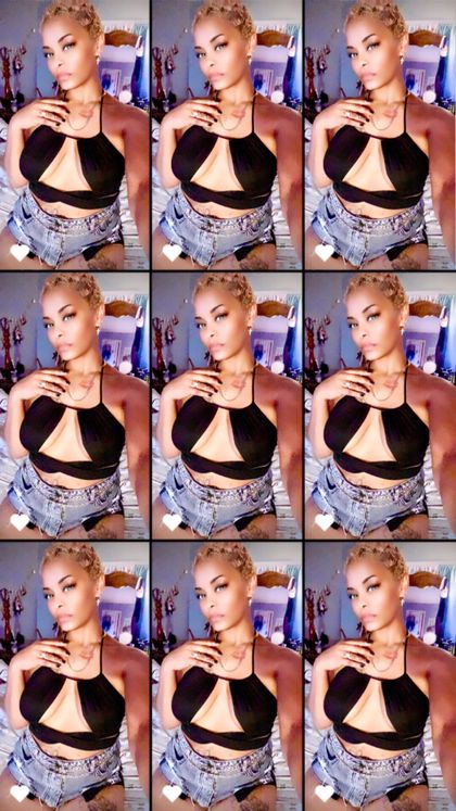 ravensimonee OnlyFans picture