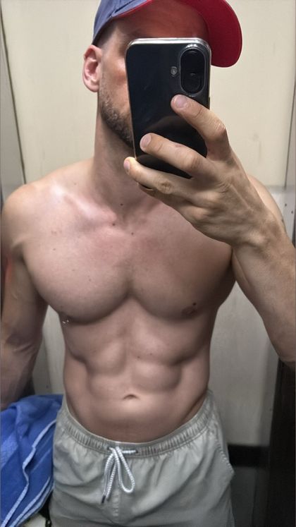karlosleon OnlyFans picture