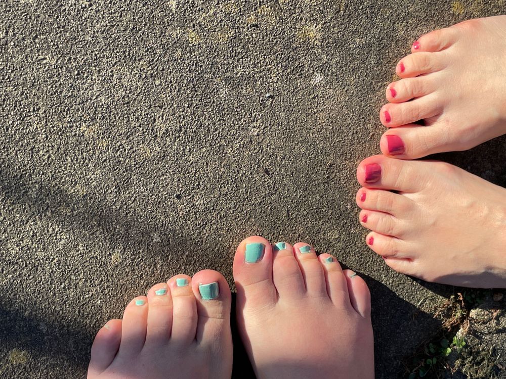 twofeetplease OnlyFans profile picture