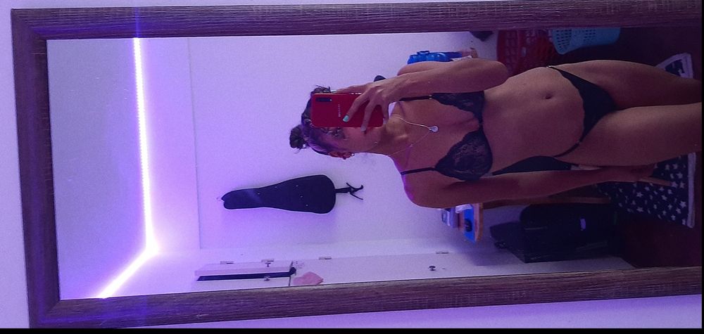 tara2 OnlyFans profile picture