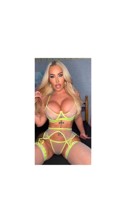 livingdollfree OnlyFans picture