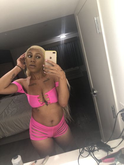mindonamilli OnlyFans picture