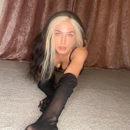 mistressamoreuk OnlyFans picture