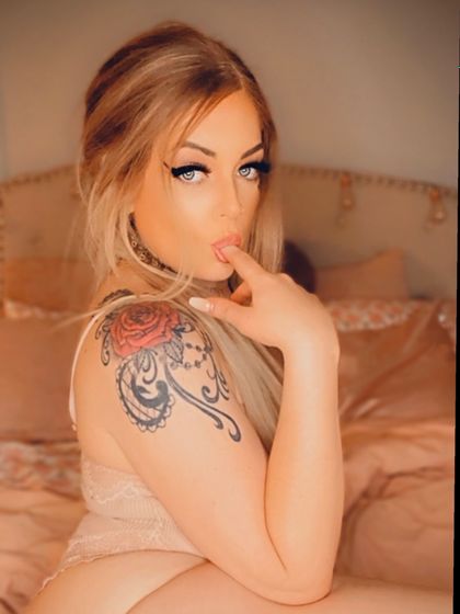 rileylockhart OnlyFans picture