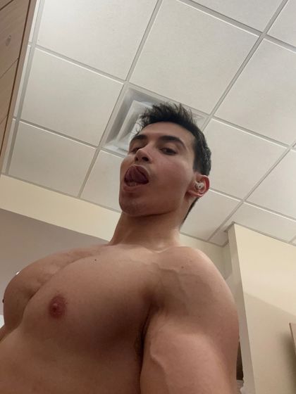 gymbro2002 OnlyFans picture