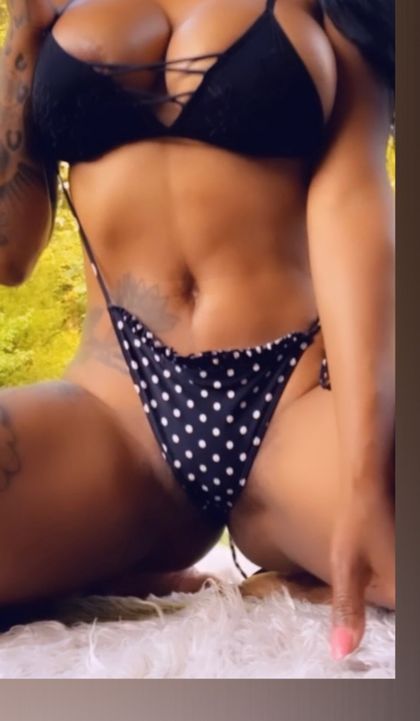 yoursexywives OnlyFans picture