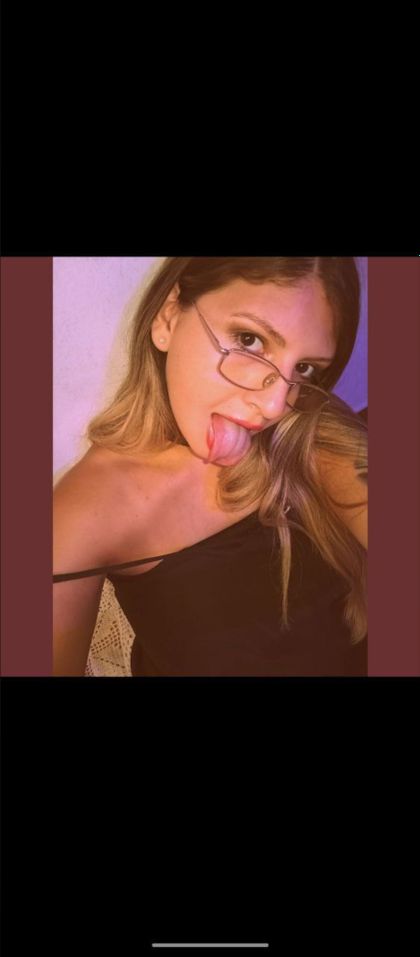 princessjulieeet OnlyFans picture