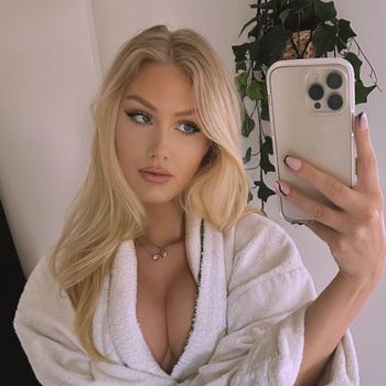 linnynova OnlyFans - Free Trial - Photos - Socials | FansMetrics.com