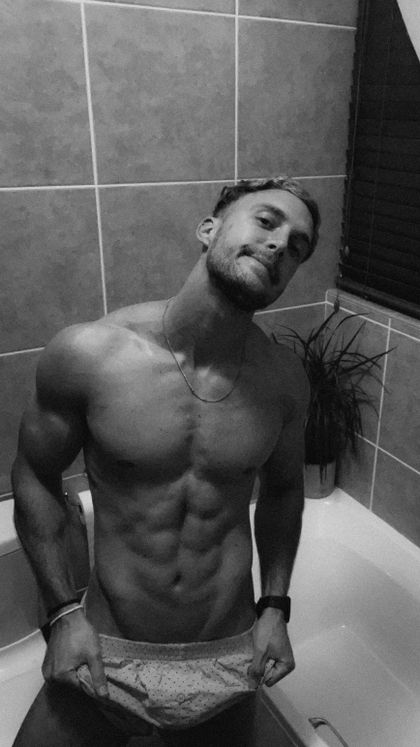 r-man OnlyFans picture