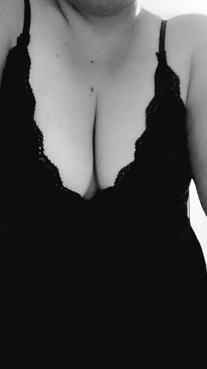 boredhousewives702 OnlyFans picture