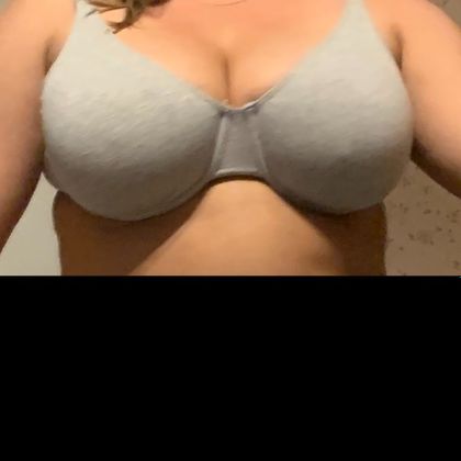 hotwifee86 OnlyFans picture