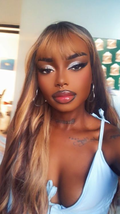 karahbel OnlyFans picture