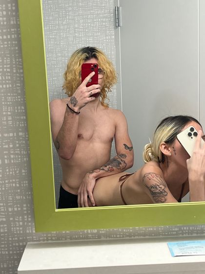 shelovesleostrokez OnlyFans picture
