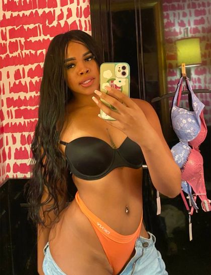 lauraiskindadangerous OnlyFans picture