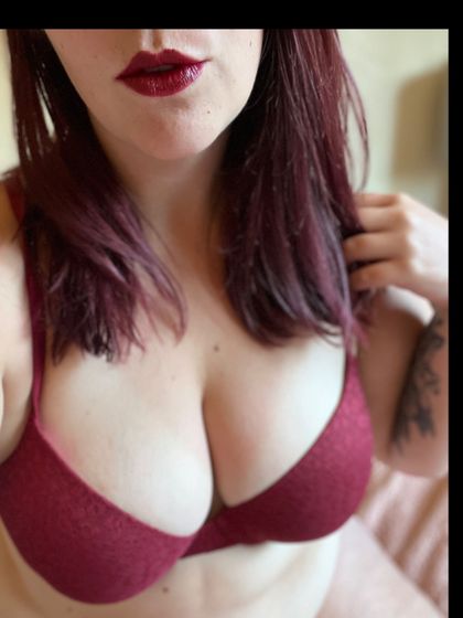 xxcurvyychristii OnlyFans picture