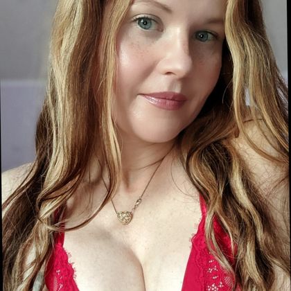 cutemomnextdoor OnlyFans picture