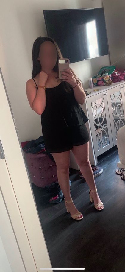 hotwifeattorney OnlyFans picture