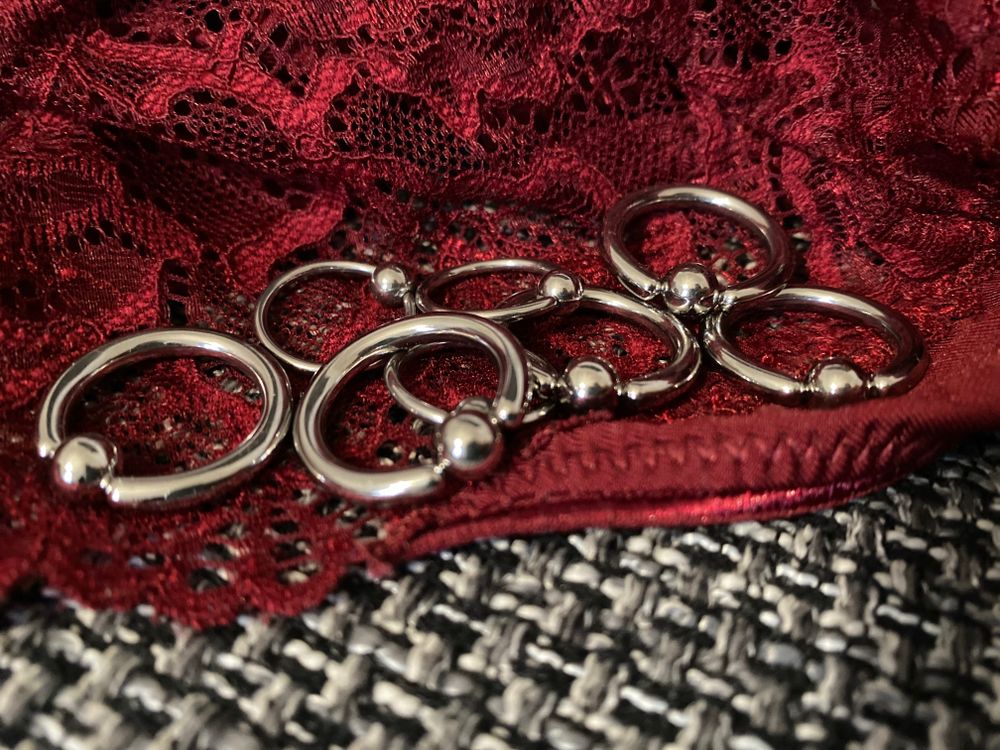 piercedpussydiary OnlyFans profile picture