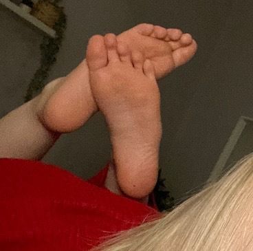 petitefeet2001x OnlyFans picture