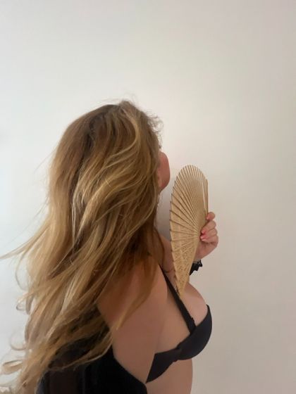 melodyfour OnlyFans picture