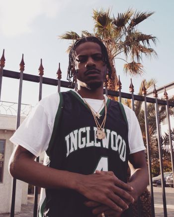 kriskxxx_2 OnlyFans - Stats, Graphs, Photos & Profile Comparisons