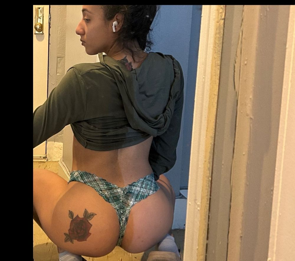 lusciouslena2 OnlyFans profile picture