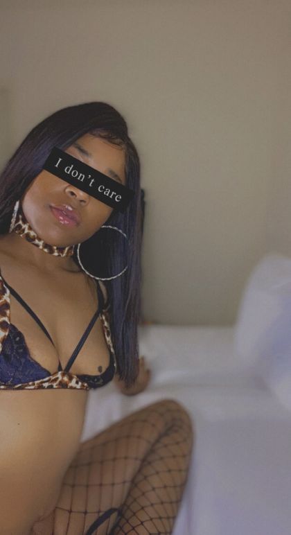 xxxmonique OnlyFans picture