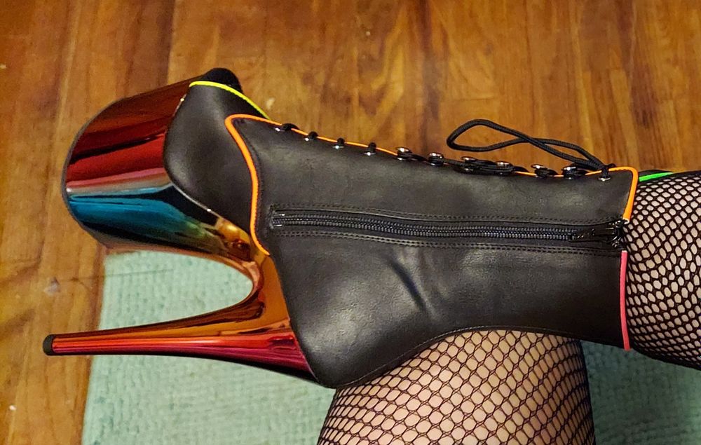 lawlessraven OnlyFans profile picture