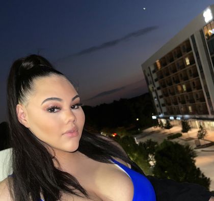 chey.autt OnlyFans picture