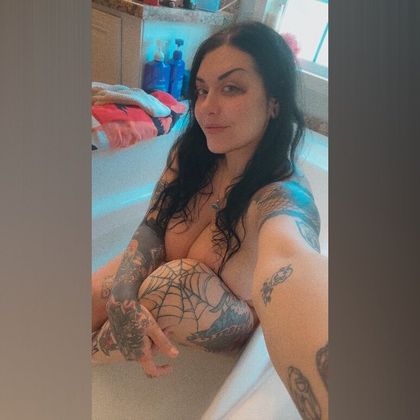 wickedrosemk OnlyFans picture