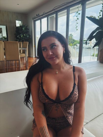 officialkyliejones OnlyFans picture