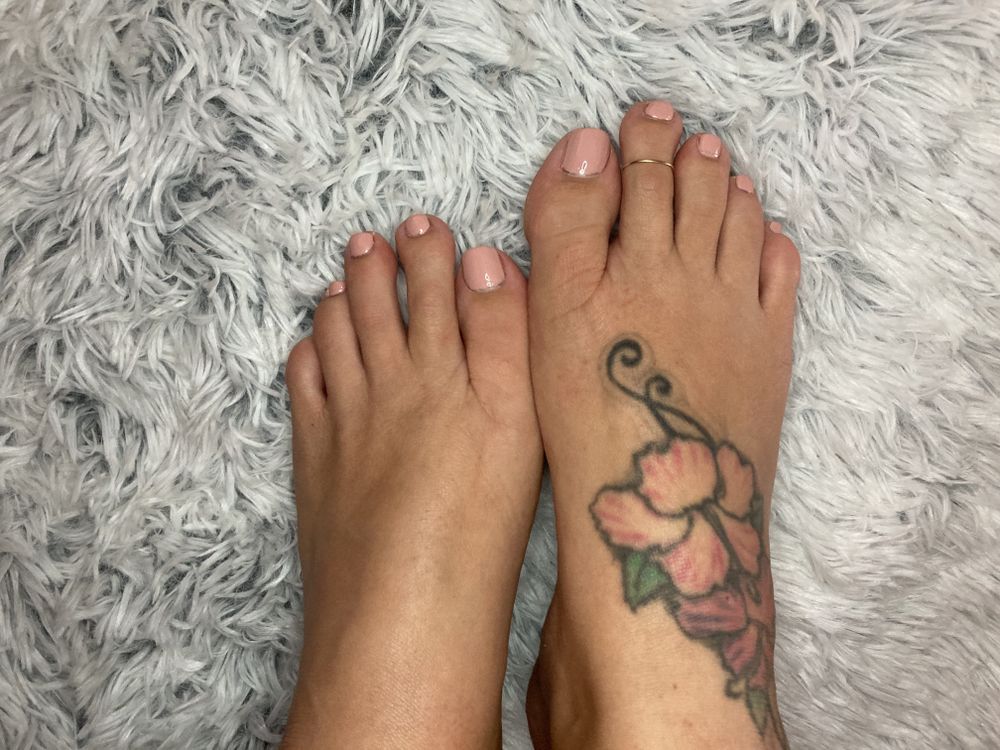 sisterfeet8689 OnlyFans profile picture