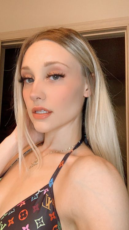 daaiisssyyyy OnlyFans picture